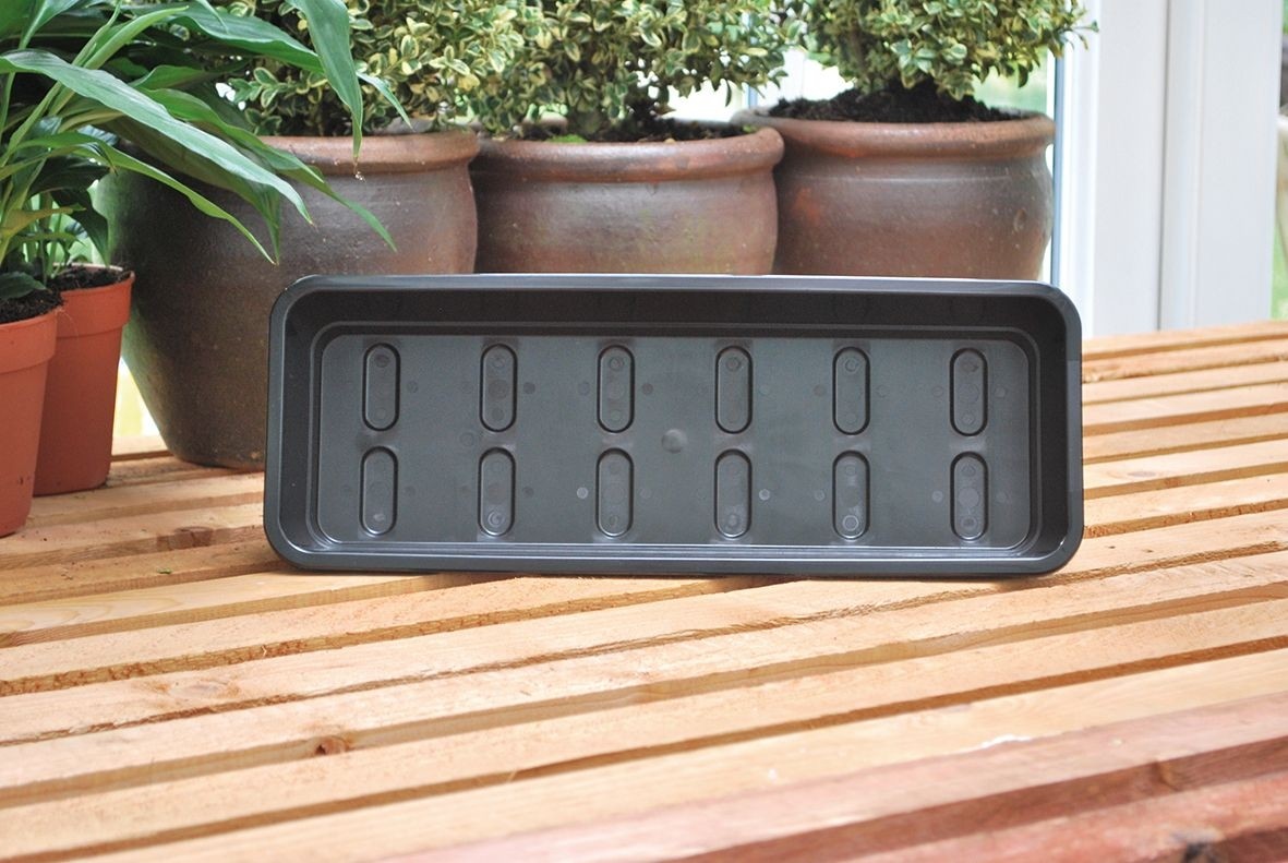 Plateau de jardin étroit noir sans trous